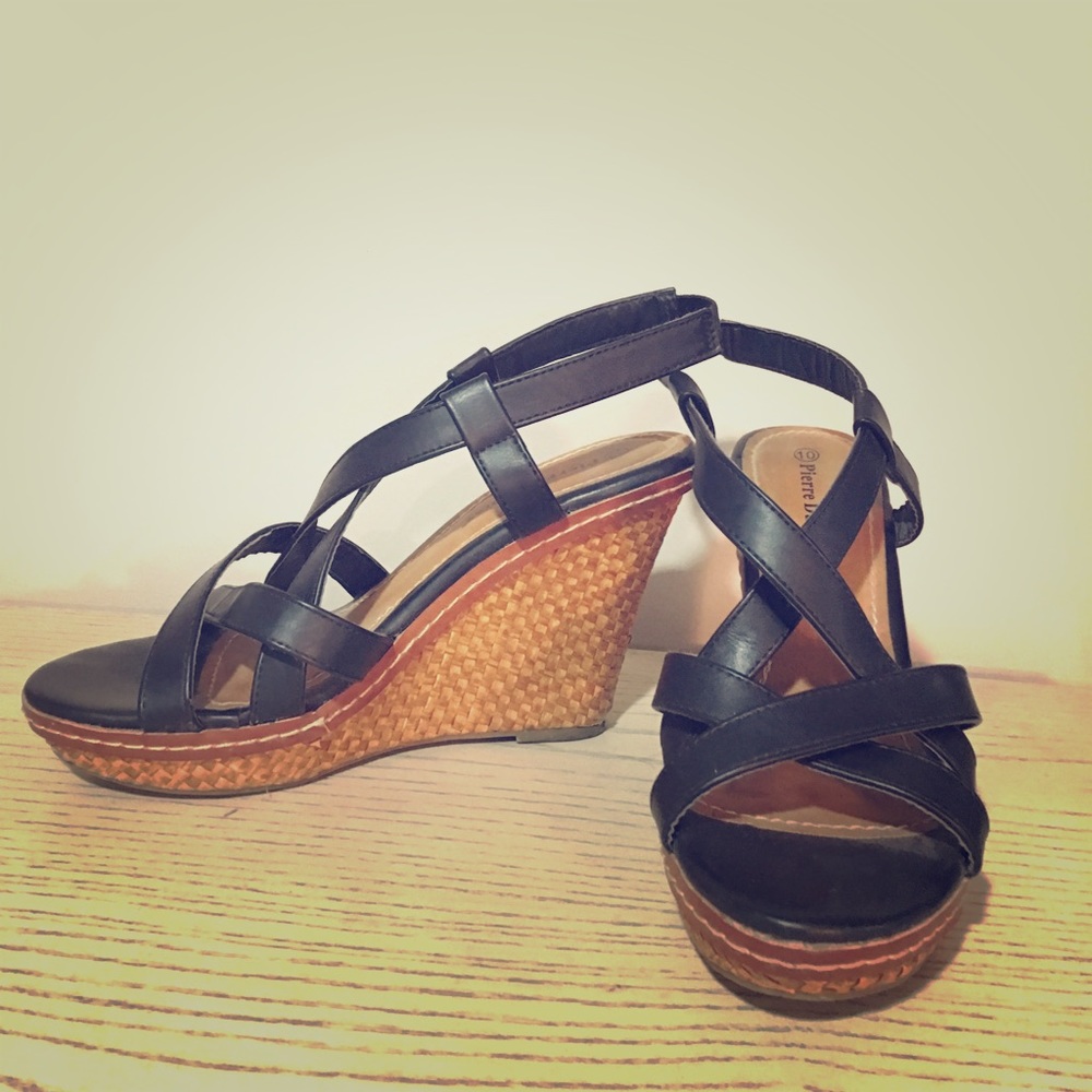 Women’s Black wedge sandals
